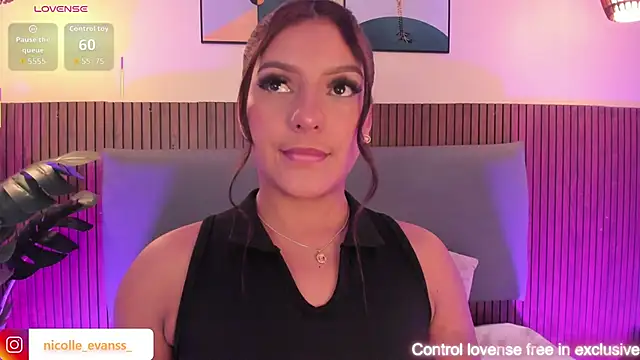 NicolleeEvanss online show from March 26, 2026, 11:16 am