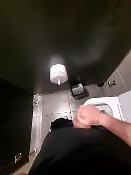 sevvvvsevvvv1 online show from April 21, 2026, 1:06 pm