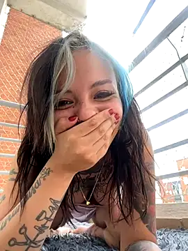 Alicia Ortiiz online show from October 25, 2025, 3:07 pm