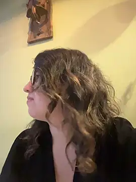 Snapshot of amooraaamoon chatting on July 28, 2026, 8:52 pm amooraaamoon online show from July 28, 2026, 8:52 pm