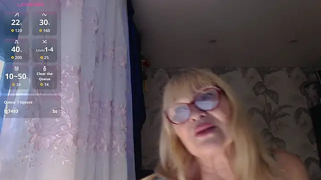 Snapshot of CamDiva113 chatting on December 14, 2025, 4:40 am CamDiva113 online show from December 14, 2025, 4:40 am