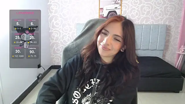 ninfa1 ch online show from December 5, 2024, 2:33 pm