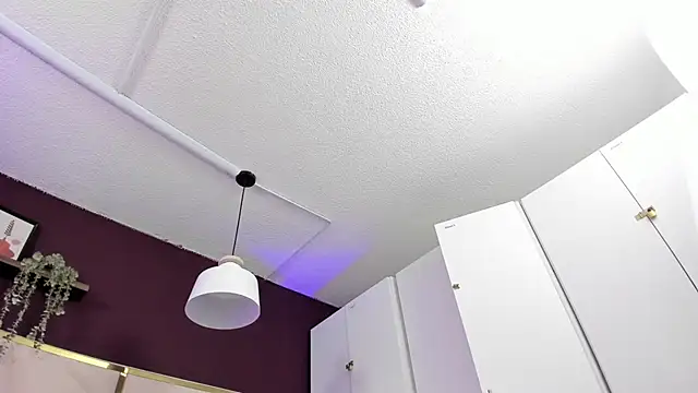 April bowie online show from November 6, 2025, 11:22 am