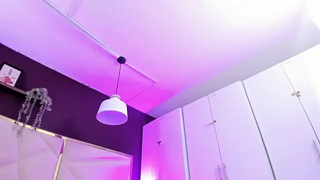 April bowie online show from March 26, 2026, 11:38 am