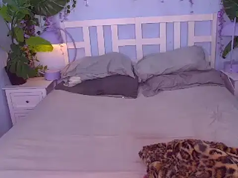 FerrariRedxBabestation online show from March 12, 2025, 6:55 pm