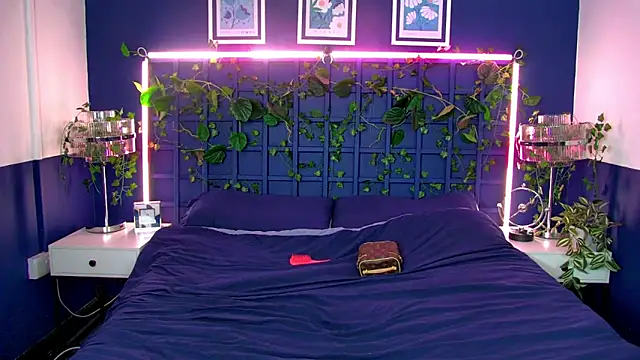 FerrariRedxBabestation online show from March 30, 2026, 6:53 pm