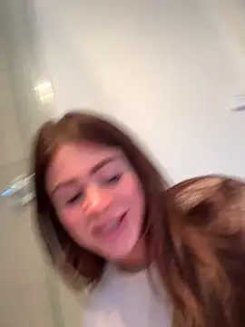 aus queen online show from November 29, 2025, 11:19 pm