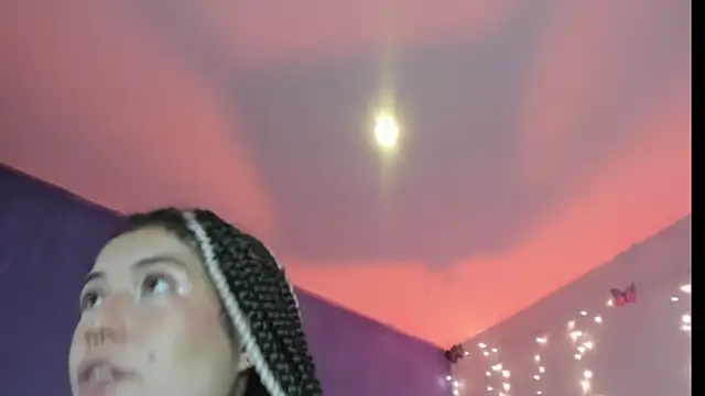 Hellen dumont online show from February 15, 2025, 2:15 am