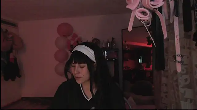 Hellen dumont online show from March 8, 2026, 1:47 am