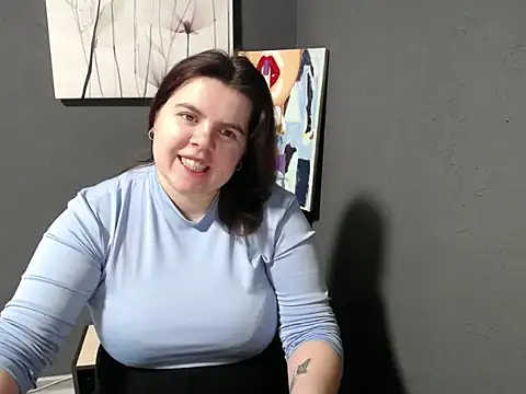 so shy online show from March 3, 2025, 7:21 am