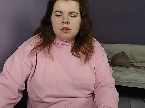 so shy online show from September 22, 2025, 5:53 am