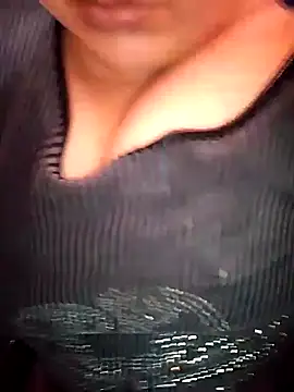 carmelasexy online show from November 18, 2025, 2:21 pm