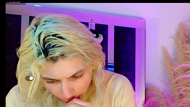 honey skin online show from April 19, 2026, 6:10 pm