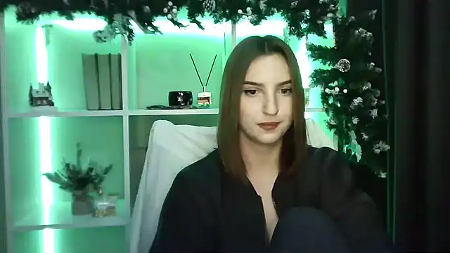 X Alisa online show from December 3, 2024, 7:33 pm