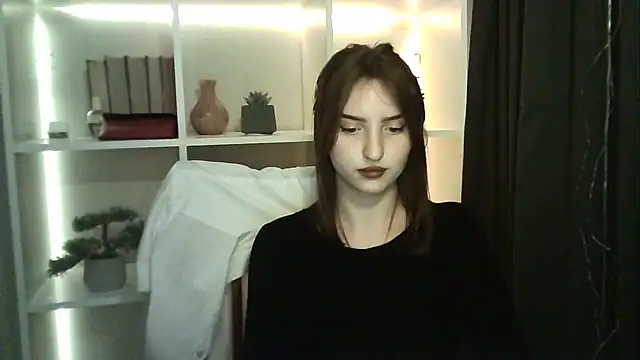 X Alisa online show from March 12, 2025, 7:17 pm