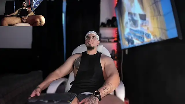 kingbear777 online show from January 31, 2025, 8:11 am