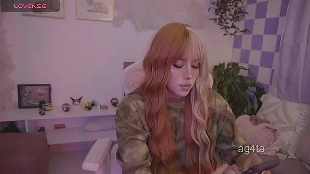 Ag4ta  online show from September 9, 2025, 11:15 pm