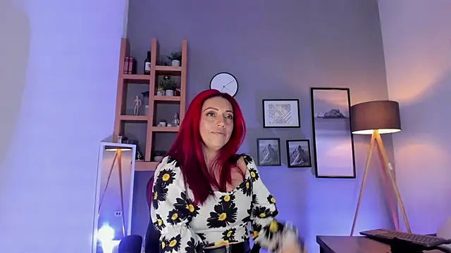 helenaduque  online show from March 21, 2026, 12:10 pm