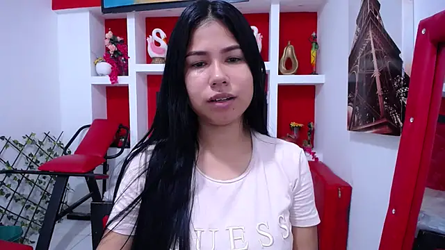 Letty Plugxo online show from October 24, 2025, 12:34 pm