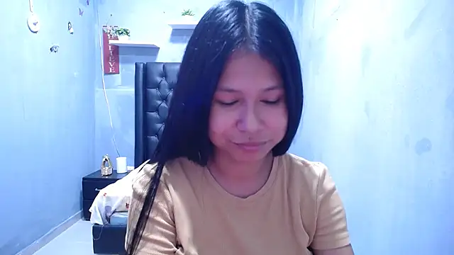 Snapshot of Letty_Plugxo chatting on May 11, 2026, 2:45 pm Letty Plugxo online show from May 11, 2026, 2:45 pm