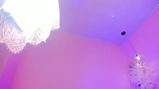 ScarletGV online show from September 10, 2025, 4:18 pm