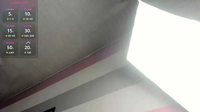 ScarletGV online show from October 13, 2025, 10:10 pm