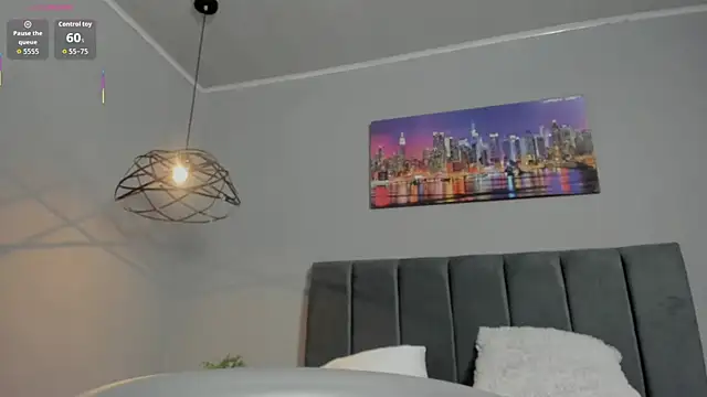 ScarletGV online show from November 12, 2025, 10:09 pm