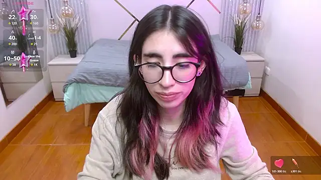 LenaRoses online show from December 4, 2025, 5:32 pm