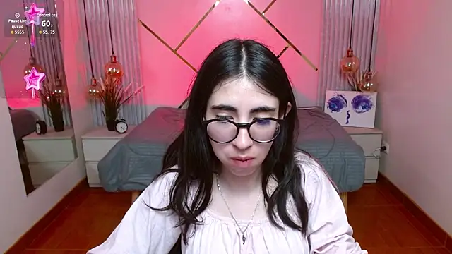 LenaRoses online show from May 1, 2026, 8:13 pm