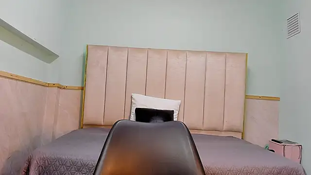 alice greco online show from March 21, 2025, 2:07 am