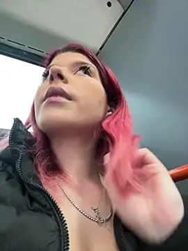 RiriRoseey online show from February 6, 2026, 8:40 am