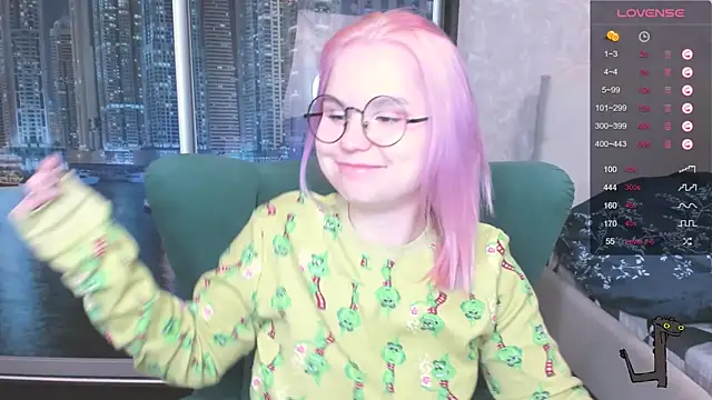 miray kuriyama123 online show from December 20, 2024, 4:04 pm