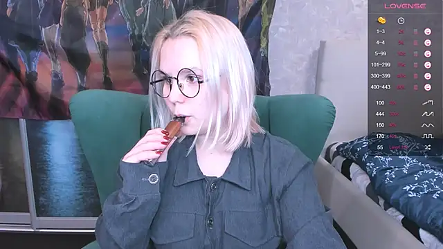 miray kuriyama123 online show from February 1, 2025, 7:44 pm