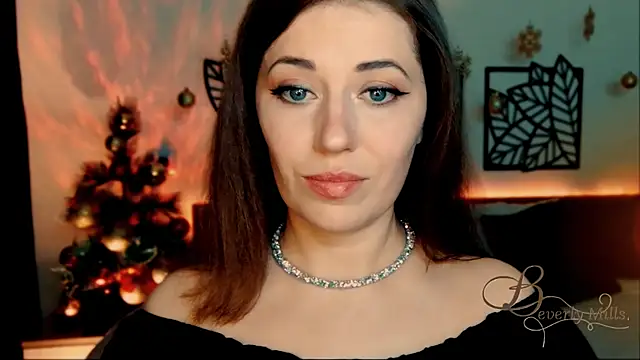 MissBeverlyMills online show from December 28, 2024, 6:08 pm