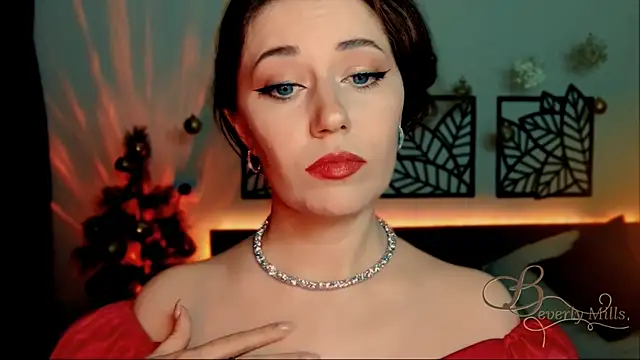 MissBeverlyMills online show from January 4, 2025, 3:28 pm