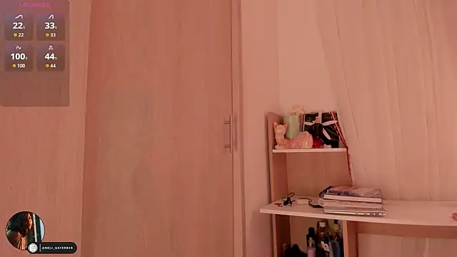 Snapshot of Melina_Ferrer1 chatting on February 15, 2026, 4:47 pm Melina Ferrer1 online show from February 15, 2026, 4:47 pm