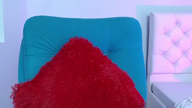 hantonella  online show from January 8, 2025, 2:56 pm