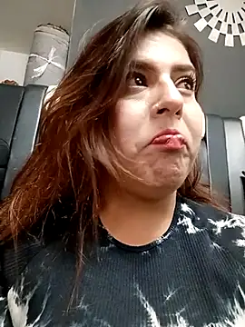  poison sweet online show from September 17, 2025, 5:58 pm