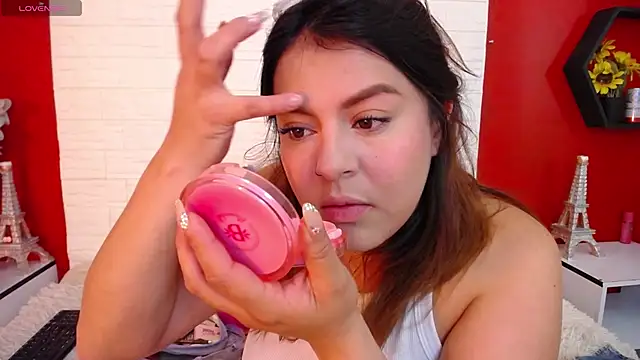  poison sweet online show from November 6, 2025, 6:09 pm