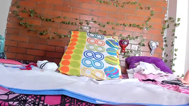 Elianissquirt online show from March 7, 2026, 12:13 pm