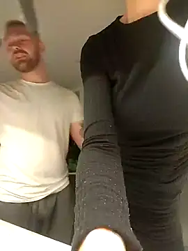 m married online show from December 21, 2024, 4:41 am