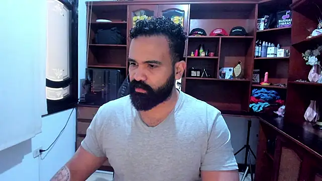 Snapshot of Drako_Argentii chatting on December 2, 2024, 12:40 pm Drako Argentii online show from December 2, 2024, 12:40 pm