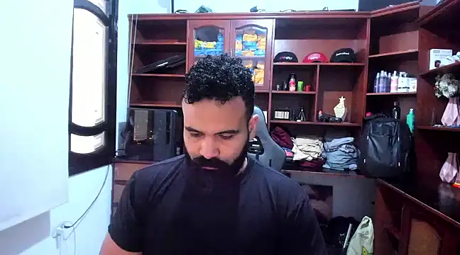 Snapshot of Drako_Argentii chatting on December 23, 2024, 8:03 pm Drako Argentii online show from December 23, 2024, 8:03 pm