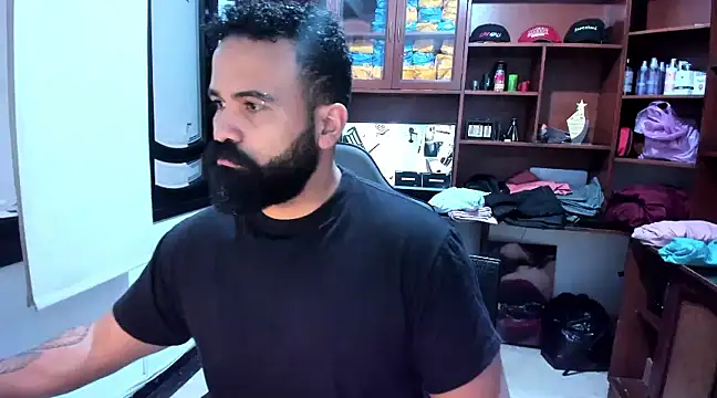 Snapshot of Drako_Argentii chatting on December 26, 2024, 8:21 pm Drako Argentii online show from December 26, 2024, 8:21 pm