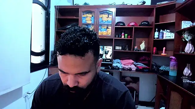 Snapshot of Drako_Argentii chatting on January 6, 2025, 2:58 pm Drako Argentii online show from January 6, 2025, 2:58 pm