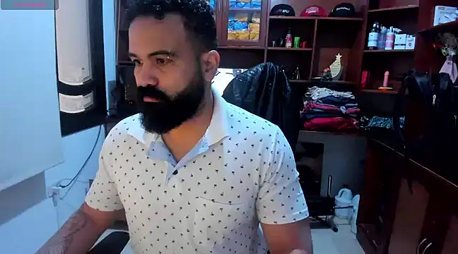 Snapshot of Drako_Argentii chatting on January 11, 2025, 12:18 pm Drako Argentii online show from January 11, 2025, 12:18 pm