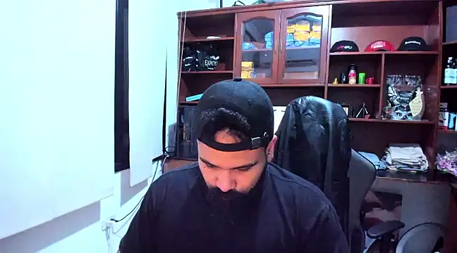 Snapshot of Drako_Argentii chatting on January 28, 2025, 9:19 am Drako Argentii online show from January 28, 2025, 9:19 am