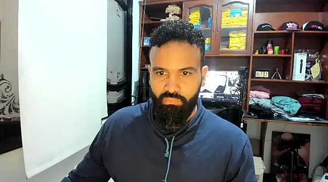 Snapshot of Drako_Argentii chatting on February 17, 2025, 2:48 pm Drako Argentii online show from February 17, 2025, 2:48 pm