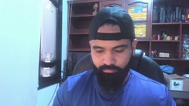 Snapshot of Drako_Argentii chatting on February 25, 2025, 3:27 pm Drako Argentii online show from February 25, 2025, 3:27 pm