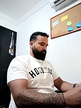 Snapshot of Drako_Argentii chatting on September 11, 2025, 5:07 am Drako Argentii online show from September 11, 2025, 5:07 am